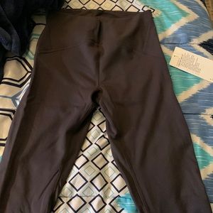 NWT Instill HR Tights 25”. Size 6. Black granite